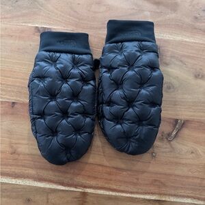 North Face Mitts